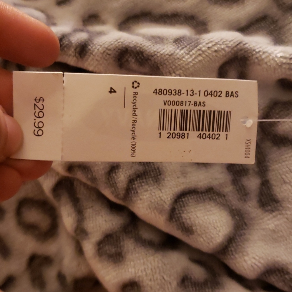 Old navy dark wash jeans